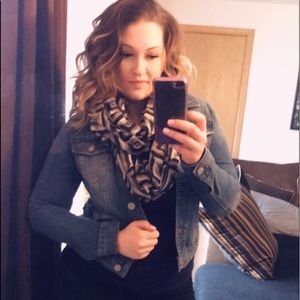 Meet your Posher, Alyssa